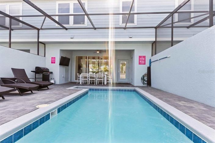 Image No.21-5 Bed Townhouse for sale