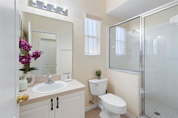 Image No.12-5 Bed Property for sale