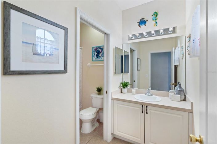 Image No.25-5 Bed Property for sale