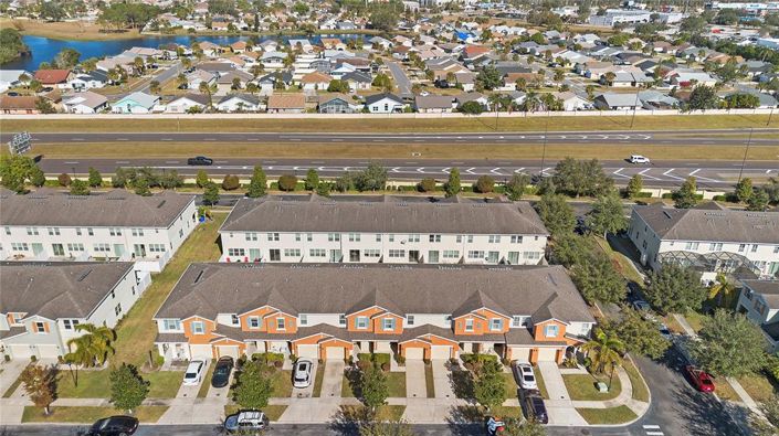 Image No.2-4 Bed Townhouse for sale