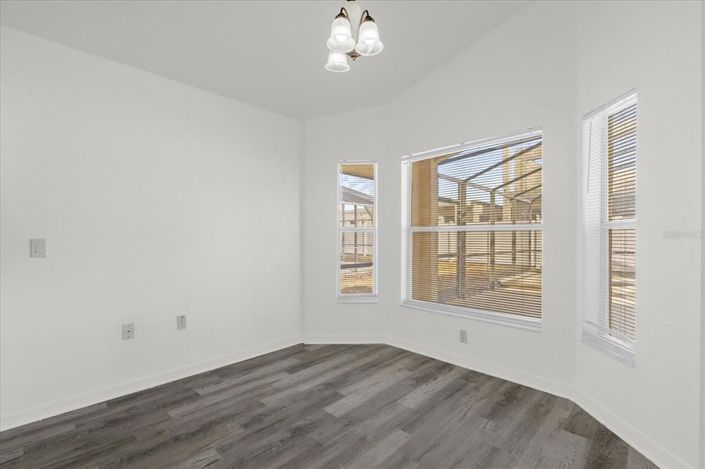 Image No.10-4 Bed Property for sale