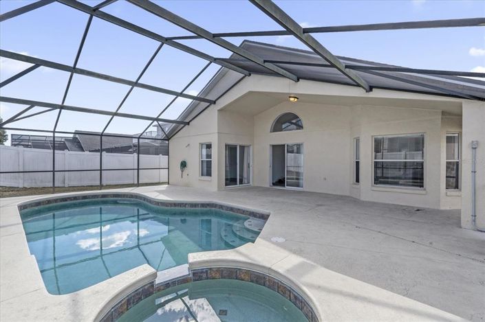 Image No.25-4 Bed Property for sale