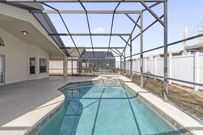 Image No.27-4 Bed Property for sale