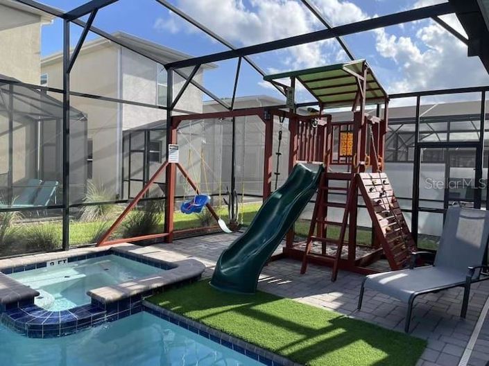 Image No.45-8 Bed Property for sale