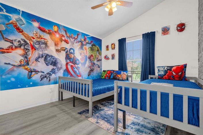 Image No.12-5 Bed Property for sale