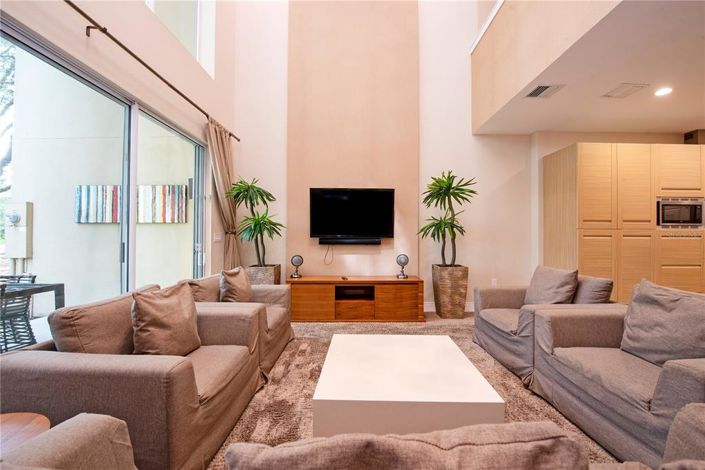 Image No.11-3 Bed Townhouse for sale