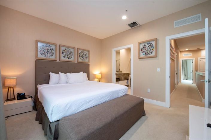 Image No.23-3 Bed Townhouse for sale