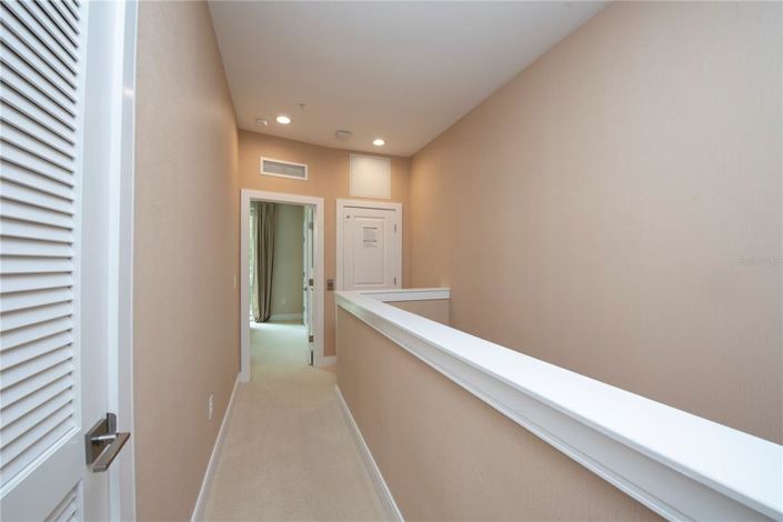 Image No.29-3 Bed Townhouse for sale