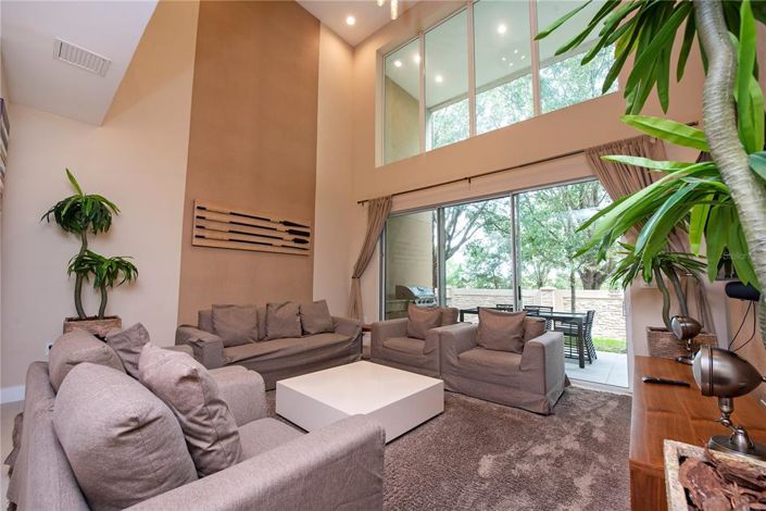 Image No.9-3 Bed Townhouse for sale