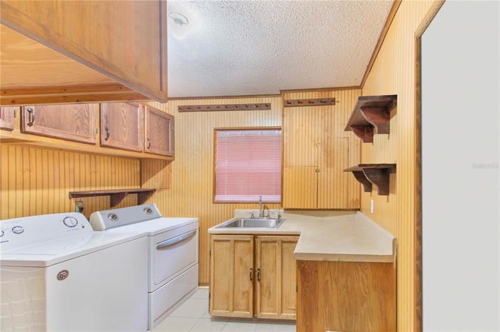 Image No.20-4 Bed Property for sale