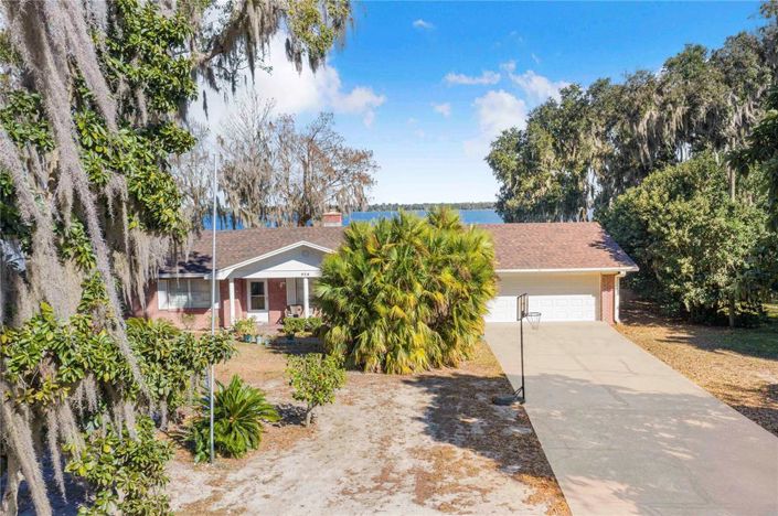 Image No.4-4 Bed Property for sale