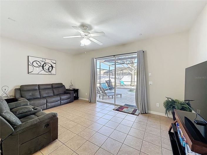 Image No.4-5 Bed Property for sale