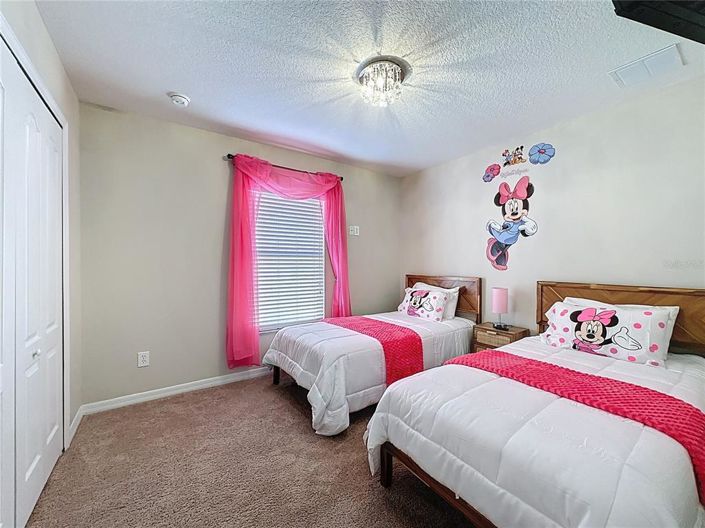 Image No.52-5 Bed Property for sale