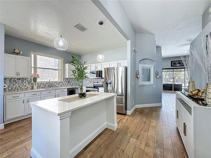 Image No.5-4 Bed Property for sale