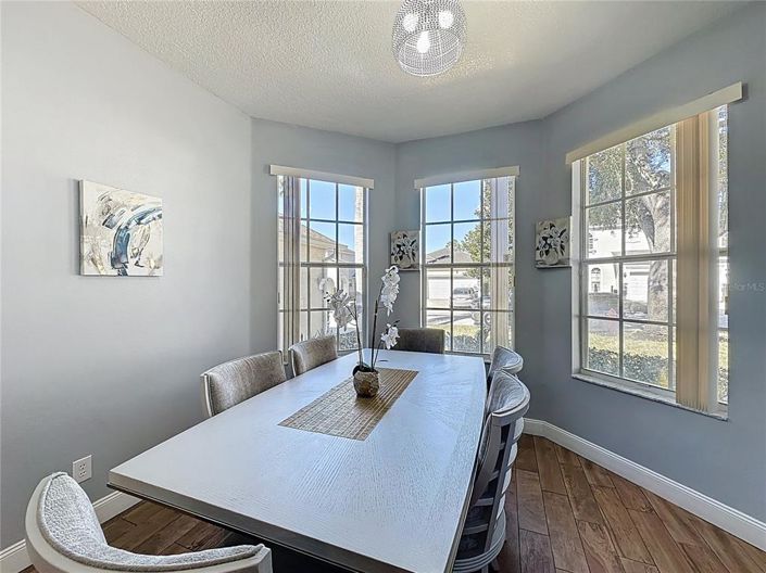 Image No.7-4 Bed Property for sale