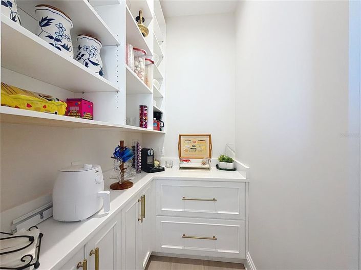 Image No.13-4 Bed Property for sale