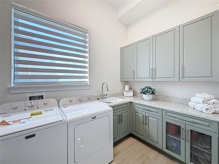 Image No.23-4 Bed Property for sale