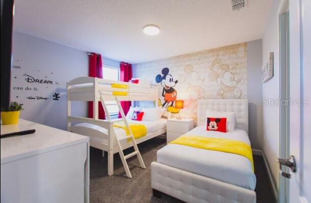 Image No.10-9 Bed Property for sale