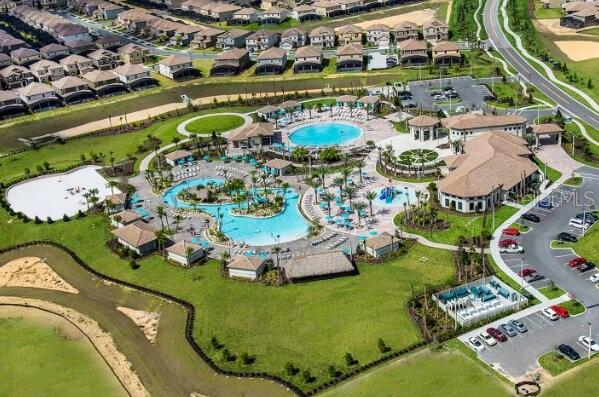 Image No.19-9 Bed Property for sale