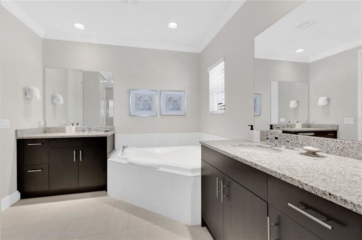 Image No.19-Propriété de 6 chambres à vendre à Reunion