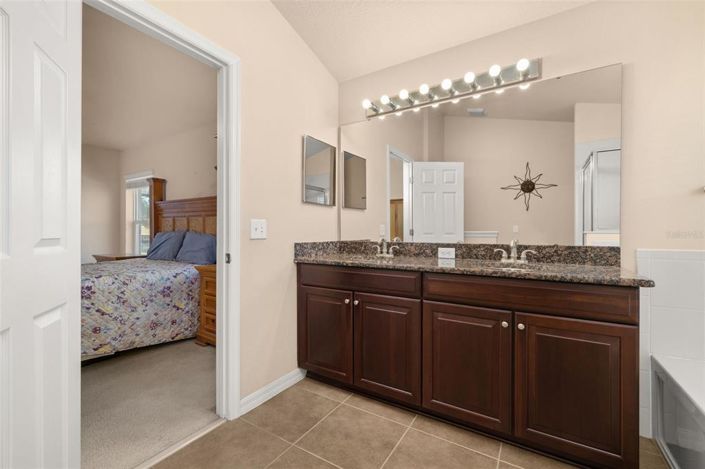 Image No.17-4 Bed Property for sale