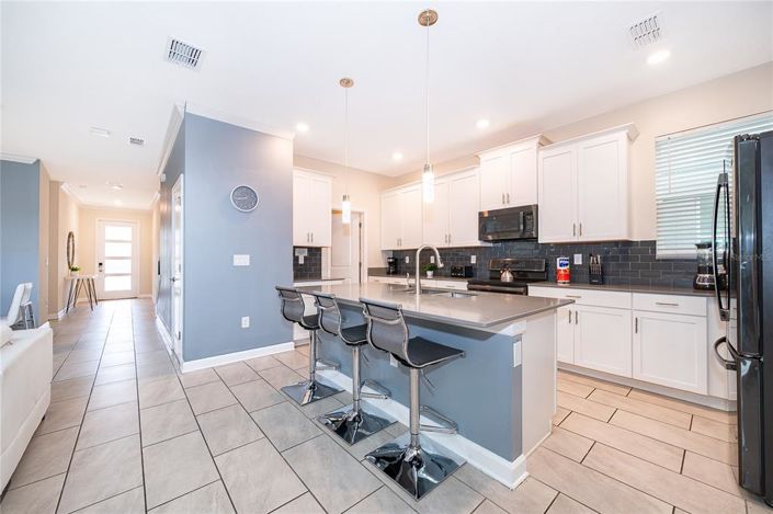 Image No.32-5 Bed Property for sale