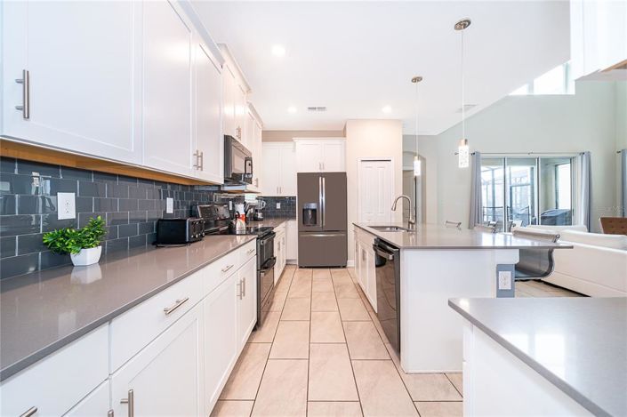 Image No.35-5 Bed Property for sale