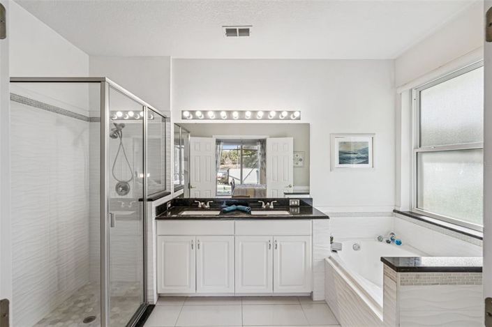 Image No.22-4 Bed Property for sale