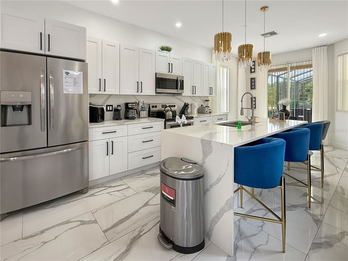 Image No.11-5 Bed Property for sale