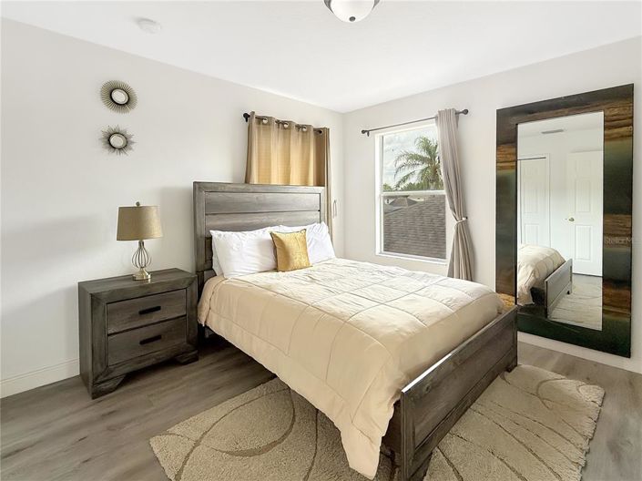 Image No.21-5 Bed Property for sale