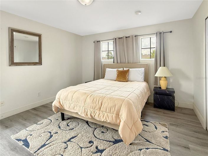 Image No.23-5 Bed Property for sale