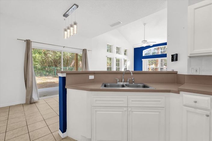 Image No.8-4 Bed Townhouse for sale