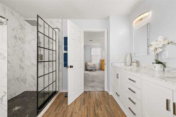 Image No.34-5 Bed Property for sale