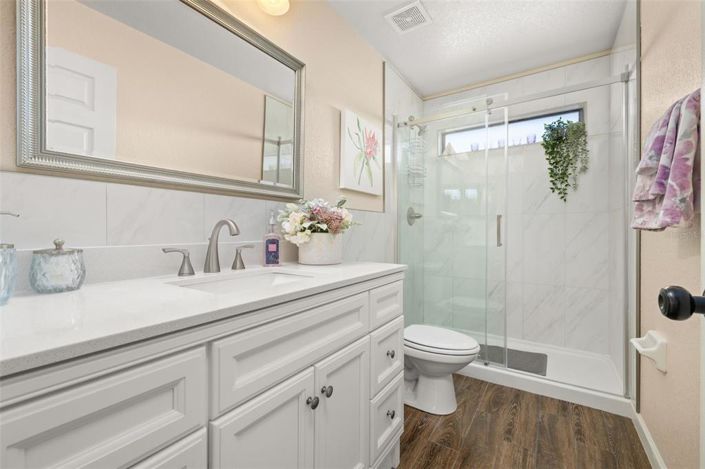 Image No.39-5 Bed Property for sale