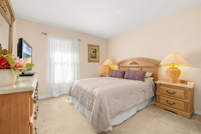 Image No.48-5 Bed Property for sale