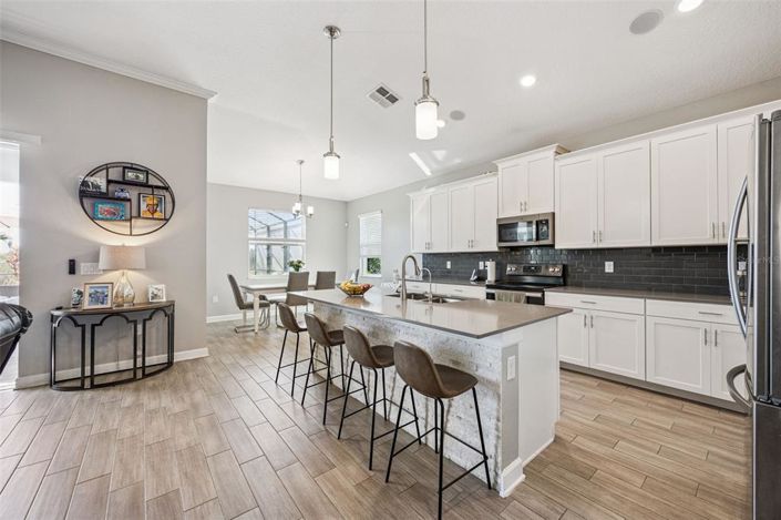 Image No.10-4 Bed Property for sale