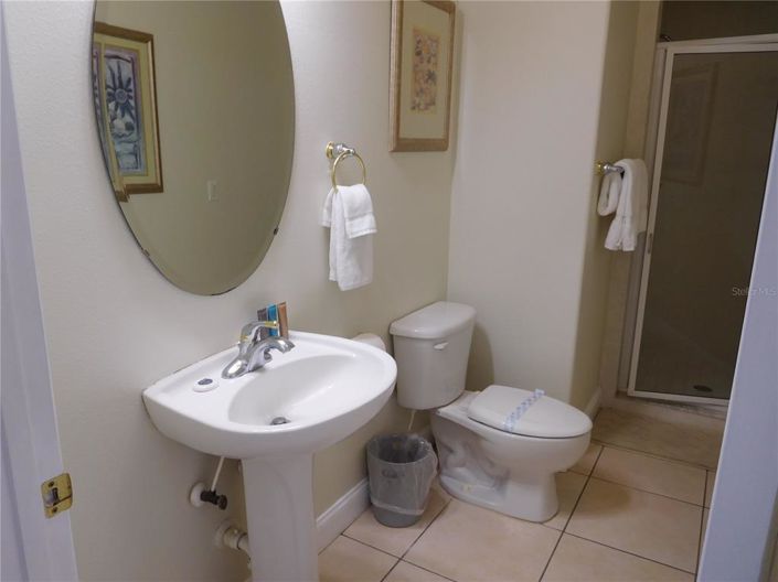 Image No.20-5 Bed Property for sale