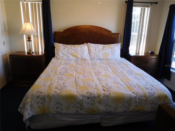 Image No.28-5 Bed Property for sale