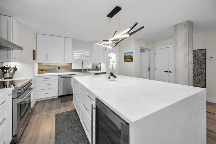 Image No.17-2 Bed Property for sale