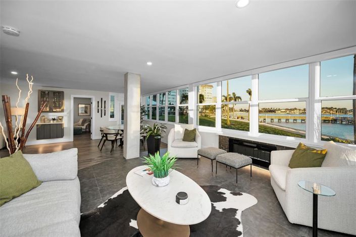 Image No.22-2 Bed Property for sale