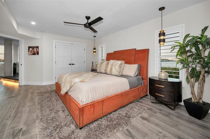 Image No.31-2 Bed Property for sale