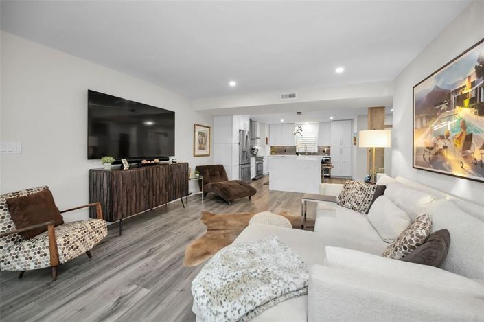 Image No.4-2 Bed Property for sale