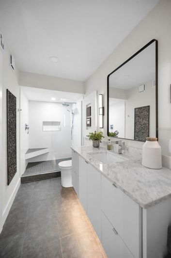 Image No.40-2 Bed Property for sale