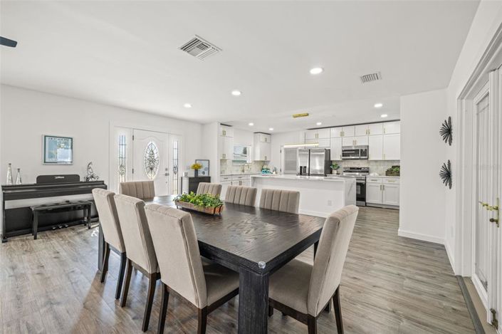 Image No.18-3 Bed Property for sale