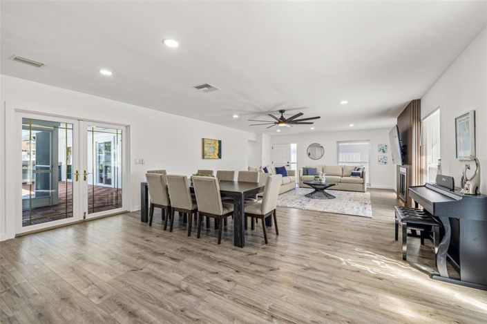 Image No.19-3 Bed Property for sale