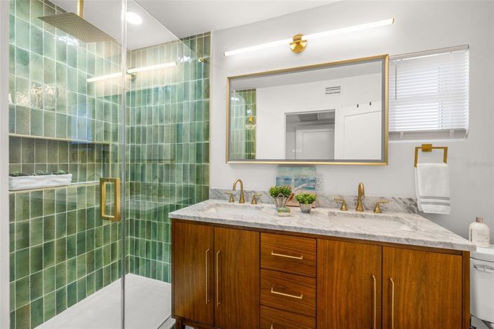 Image No.23-3 Bed Property for sale