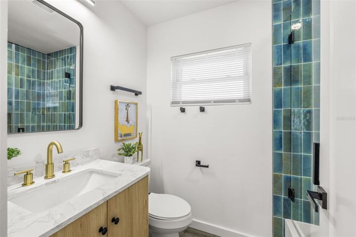 Image No.26-3 Bed Property for sale