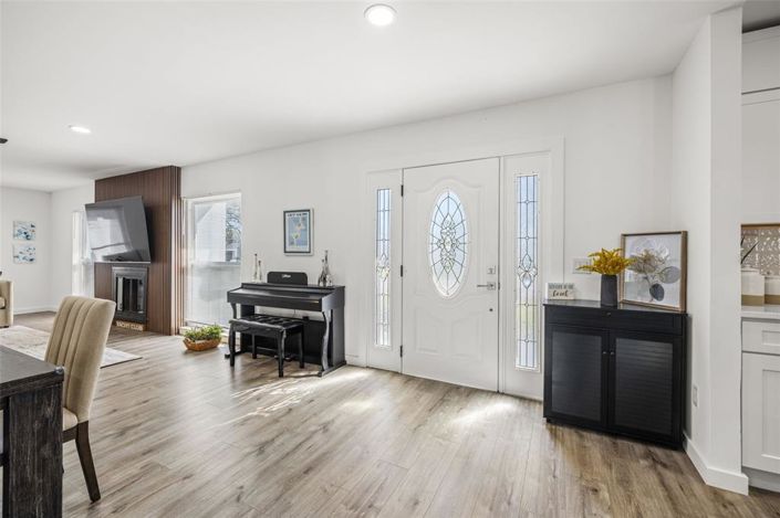 Image No.9-3 Bed Property for sale