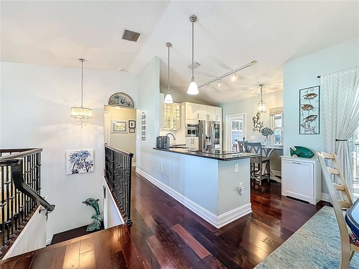 Image No.18-2 Bed Property for sale