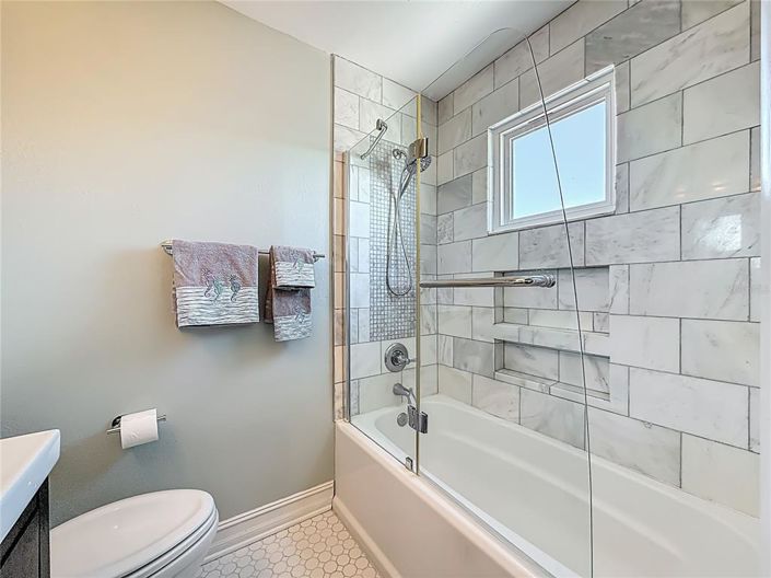 Image No.36-2 Bed Property for sale